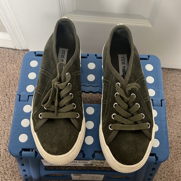 Steve Madden Platform Sneakers - Picture 3 of 4